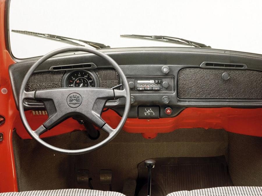  Volkswagen Beetle 1972 года  (фото 3 из 11)